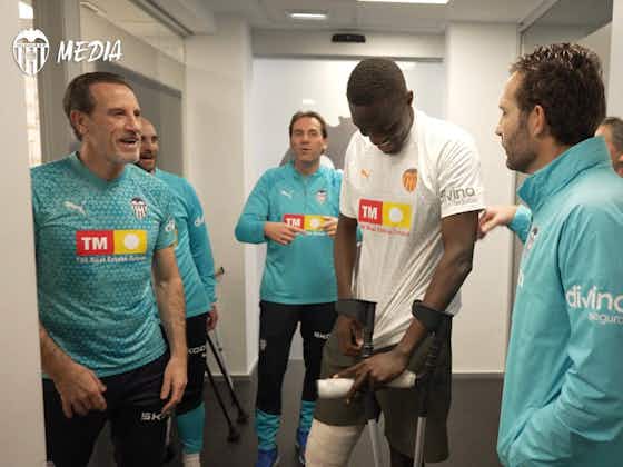 Article image:Valencia star handed major boost in recovery from horror knee injury