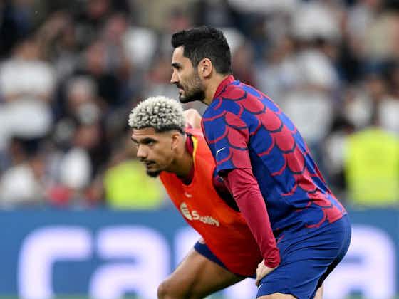 Article image:Barcelona star clears up rift with teammate in aftermath of Clasico defeat