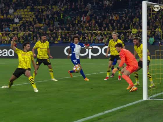 Article image:WATCH: Own goal bring Atletico Madrid back level on aggregate with Borussia Dortmund