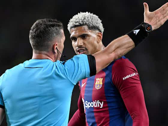 Image de l'article :Barcelona’s Ronald Araujo, Xavi to Face Consequences After Red Cards in PSG Clash