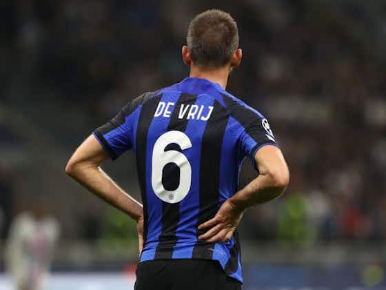 Article image:Inter Have Offered Defender Stefan De Vrij A Two-Year Contract Extension, Italian Media Report