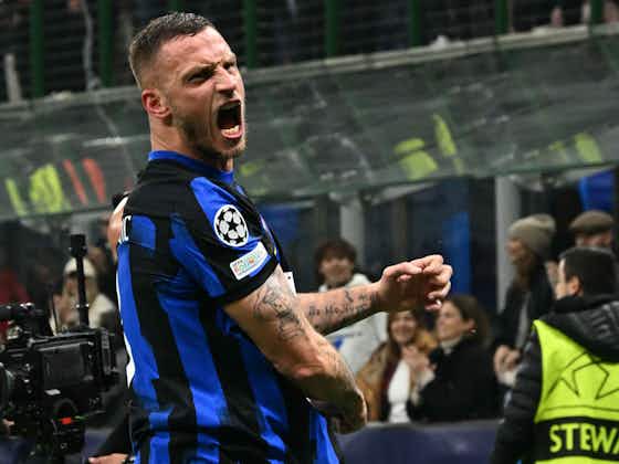 Imagem do artigo:Photo – Ex West Ham United Veteran Celebrates Inter Milan Serie A Title Triumph: ‘A Night We’ll Never Forget’