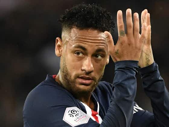 Imagen del artículo:Neymar no se mueve de Francia: ¡ya tiene su estatua en París!