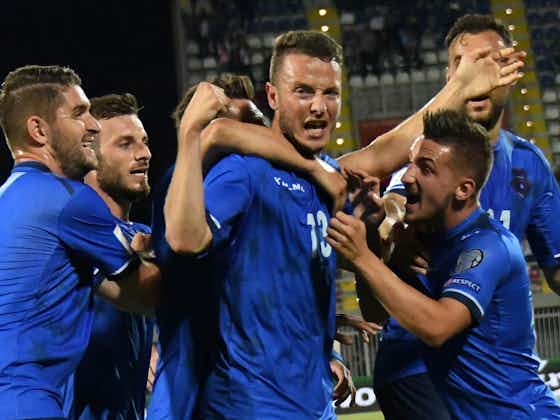 Artikelbild:Kosovo feiert in Nations League gegen Färöer Inseln ersten Pflichtspielsieg der Geschichte