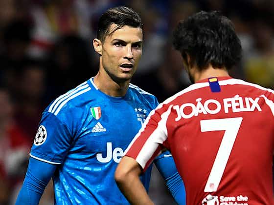 Immagine dell'articolo:Atletico Madrid-Juventus, Ronaldo abbraccia Joao Felix prima del fischio d'inizio