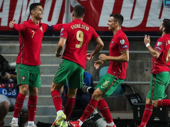 Gambar artikel:Borong Tiga Gol, Cristiano Ronaldo Bawa Portugal Hancurkan Luksemburg