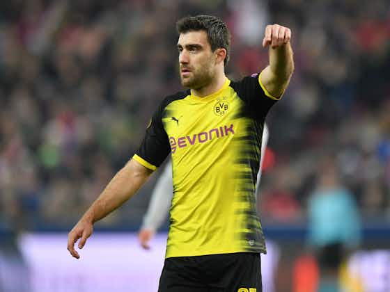 Article image:Sokratis has chosen Arsenal over Manchester United, says father