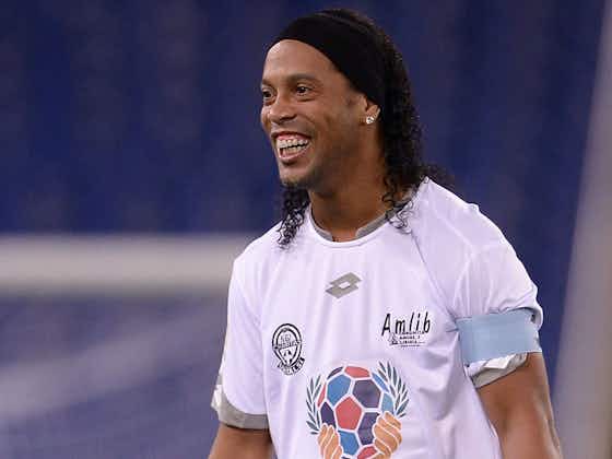 Article image:Ronaldinho ready to return to professional football - agent