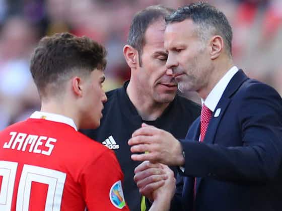 Article image:Giggs tells James to 'enjoy the challenge' of playing for Manchester United