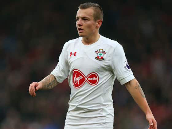 Article image:Clasie makes permanent switch from Southampton to AZ