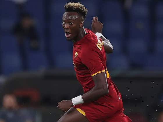 Article image:Roma coach Mourinho insists no tension between Abraham and Veretout after penalty row