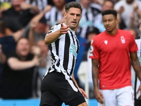 Article image:Howe 'feeling positive' after Newcastle victory over Nottingham Forest