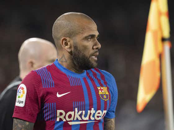 Article image:Barcelona 'informs' Dani Alves he won't be offered new contract
