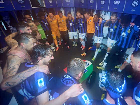 Article image:The Nerazzurri party in the dressing room