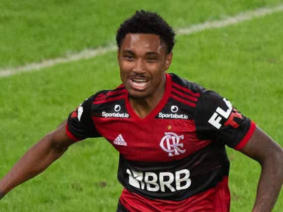 Imagem do artigo:No Flamengo, Vitinho testa positivo para a COVID-19; Atacante é sétimo jogador contaminado
