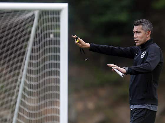 Imagem do artigo:Bruno Lage é regularizado a tempo e comanda o Botafogo contra Patronato