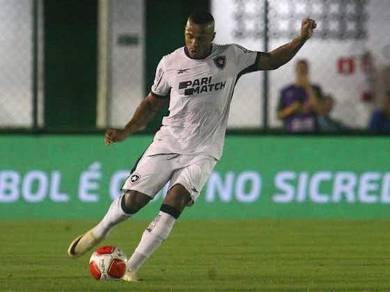 Imagem do artigo:Aniversariante, Marlon Freitas celebra momento no Botafogo e agradece pela surpresa: ‘Não esperava’