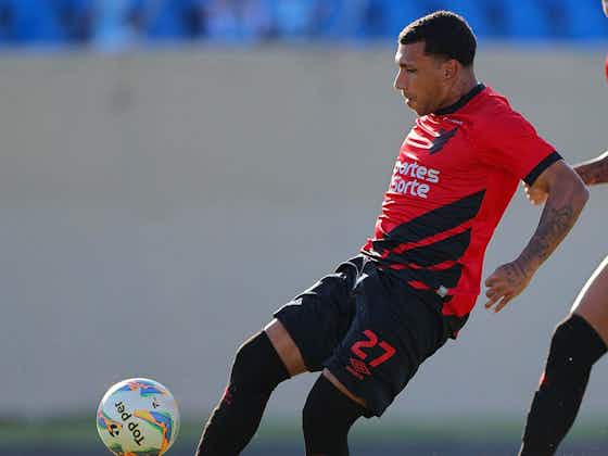 Imagem do artigo:Cuca confirma que Petterson, emprestado pelo Flamengo, segue fora dos planos do Athletico