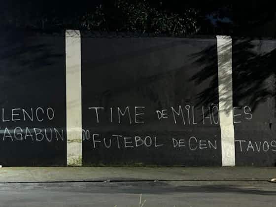 Imagem do artigo:Muros do Parque São Jorge são pichados após derrota do Corinthians