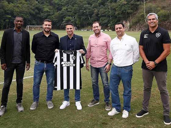 Imagem do artigo:Coordenador da Seleção, Rodrigo Caetano visita clubes do Rio