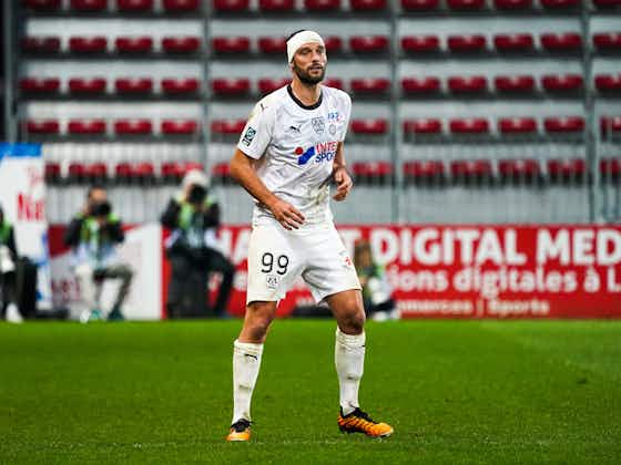 Image de l'article :Amiens SC : Andy Carroll « a entendu son genou craquer »