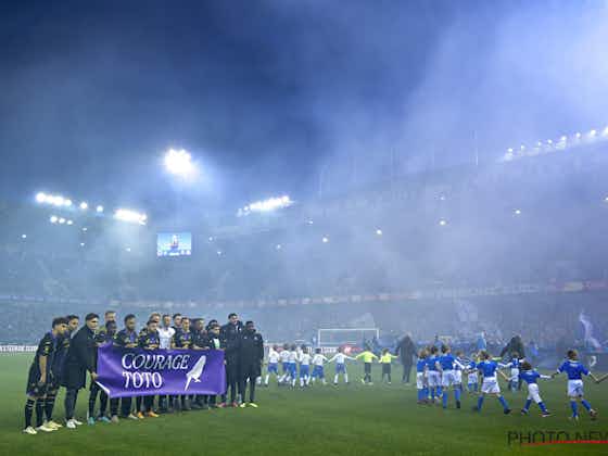 Image de l'article :Le vibrant hommage des joueurs d'Anderlecht à Thorgan Hazard, victime d'une rupture des ligaments croisés