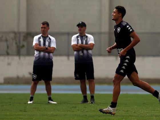 Imagem do artigo:Sousa volta aos treinos no Botafogo após se recuperar da Covid