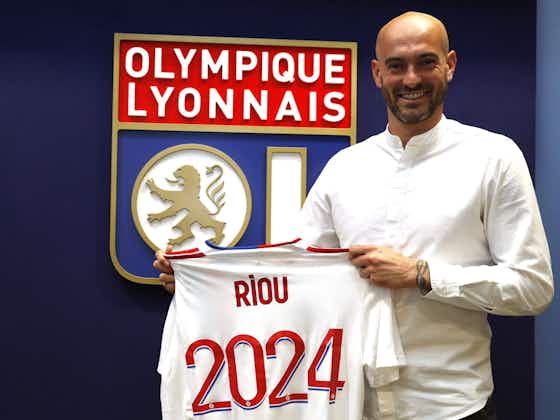 Image de l'article :L’Olympique lyonnais officialise la signature de Rémy Riou