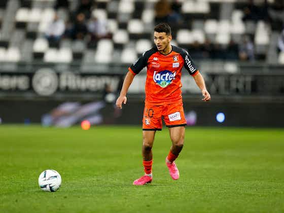 Image de l'article :Laval – Amin Cherni sur son adaptation express à la Ligue 2 : « Le coach me fait confiance et j’essaye de lui rendre sur le terrain »