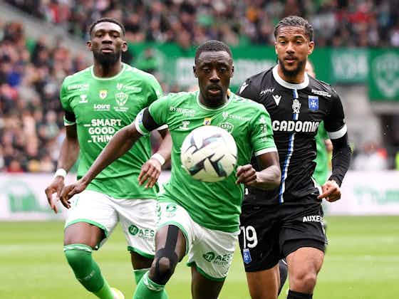 Image de l'article :Ligue 2 – L’ASSE meilleure défense, Amiens reste solide, l’AJA progresse, Pau encaisse le plus