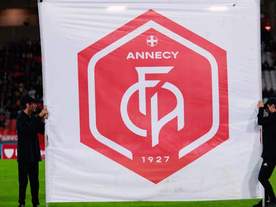 Image de l'article :Samuel Michel, entraîneur des attaquants du FC Annecy : « Les émotions, l’adrénaline… tout ça, ça me manquait »