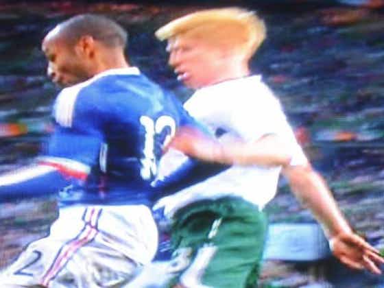 Image de l'article :Irlande - France : le sélectionneur irlandais a montré la main de Thierry Henry à ses joueurs