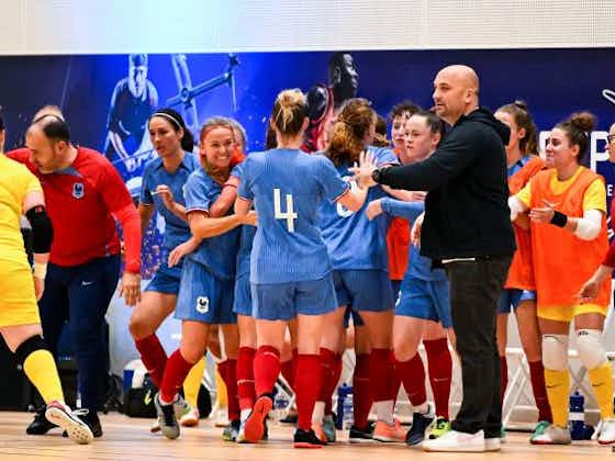 Image de l'article :L’Équipe de France Féminine de Futsal étrille la Slovaquie