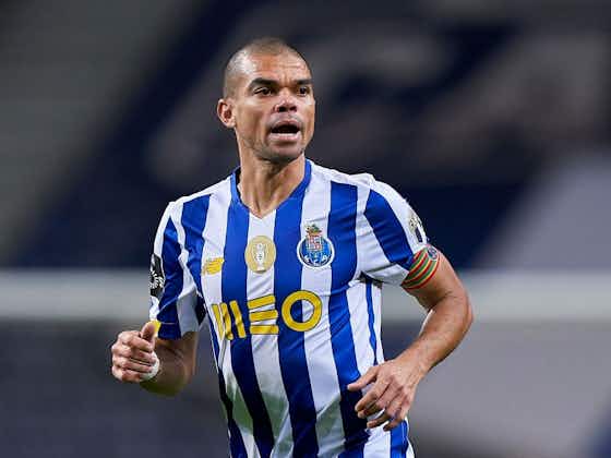 Imagem do artigo:Pepe pode desfalcar o Porto na Champions