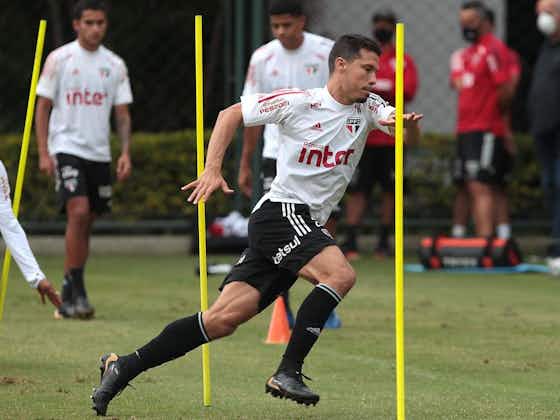 Imagem do artigo:Hernanes quer ficar no São Paulo, mas espera ter mais chances