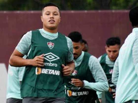 Imagem do artigo:Marlon deve ganhar chance no Fluminense e Egídio pode voltar a ser relacionado
