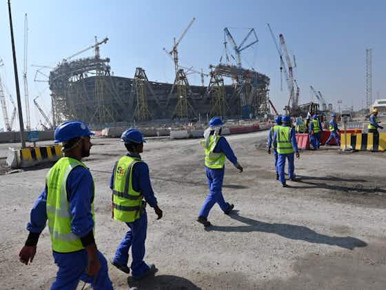 Artikelbild:WM 2022 in Katar: Amnesty fordert Entschädigung der Arbeiter*innen