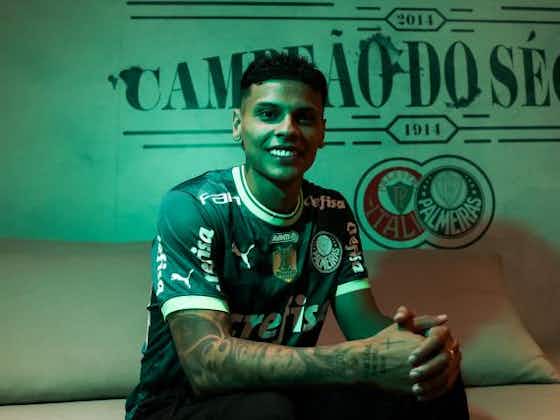 Imagem do artigo:Richard Ríos não cita passagem pelo Flamengo em apresentação no Palmeiras