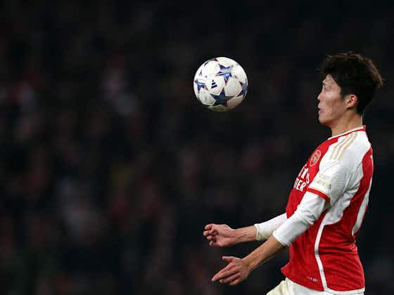 Artikelbild:Offiziell: Tomiyasu verlängert beim FC Arsenal