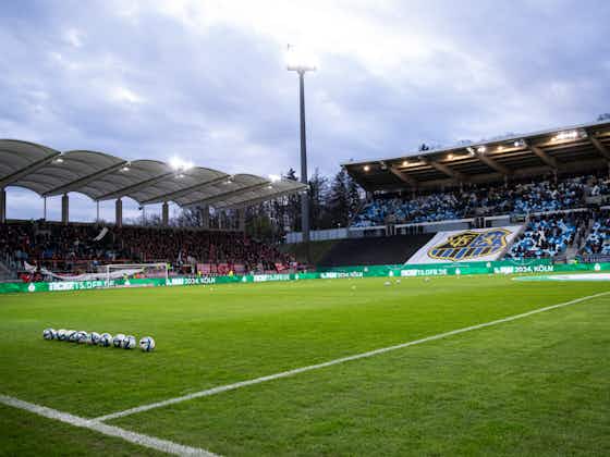 Artikelbild:Saarbrücken verkauft „legendären Pokal-Rasen“ an Fans