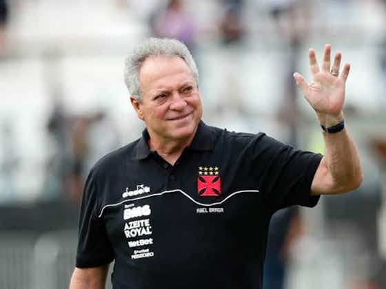 Imagem do artigo:Técnico do Vasco no início desta temporada, Abel Braga é eleito o melhor treinador do Brasileirão