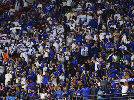 Immagine dell'articolo:📹 Follia in Brasile: rissa in campo tra i tifosi di Coritiba e Cruzeiro. La sfida salvezza si trasforma nel Far West