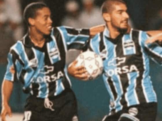 Imagem do artigo:Ex-atacante do Grêmio pode assumir a Seleção Uruguaia