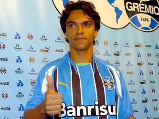 Imagem do artigo:Artilheiro da Libertadores 2002, ex-centroavante do Grêmio completa 47 anos hoje