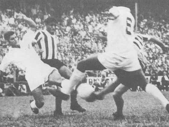 Imagem do artigo:28 de setembro na história: Santos de Lula foi goleado pelo Grêmio em 1958