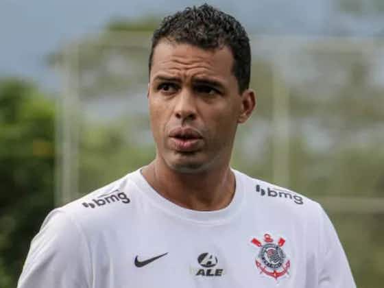 Imagem do artigo:Ídolo do Grêmio é rejeitado pelo Corinthians e pode sair do país