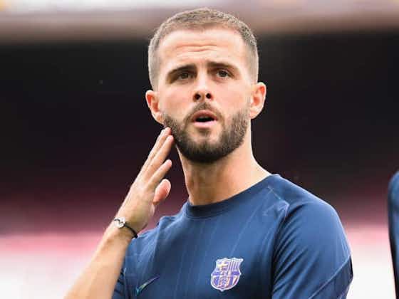 Article image:Miralem Pjanic: “De Rossi is the perfect replacement after Mourinho’s exit.”