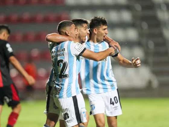Imagen del artículo:Copa Argentina: Atlético Tucumán goleó a un mix de Defensores de Belgrano (puntero en la Zona de Colón) en el 15 de Abril