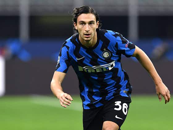 Article image:Inter Coach Antonio Conte Opts For Matteo Darmian Over Ashley Young Against Genoa, Italian Media Claim