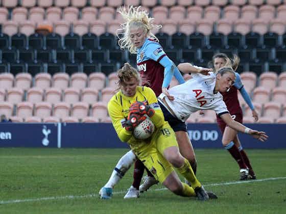 Article image:Everton Women sign ex-Hammers keeper Courtney Brosnan